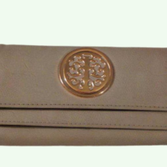 Women's Snap Clutch Wallet      Tan & Black with Cute Gold Accent - Picture 2 of 10